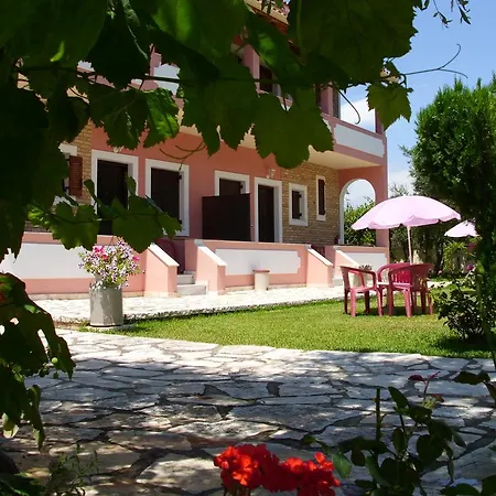 Apartment Olga's Garden Almiros Beach