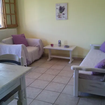 Apartment Olga's Garden *