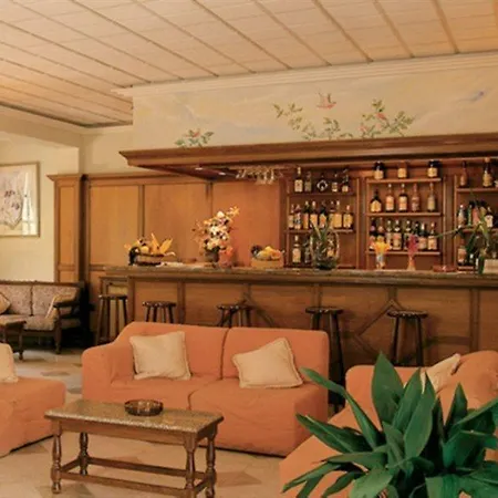 Nefeli Hotel