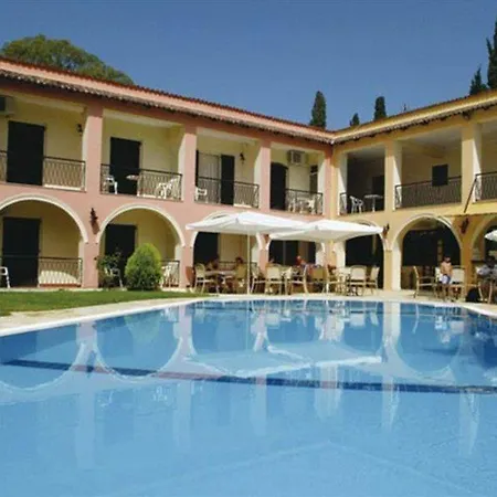 Annaliza Aparthotel 3*