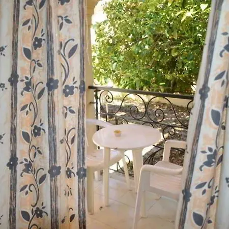 Philippos Aparthotel 2*