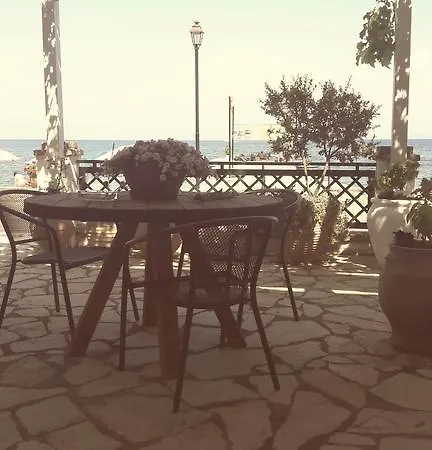 Hotel Eros 2*