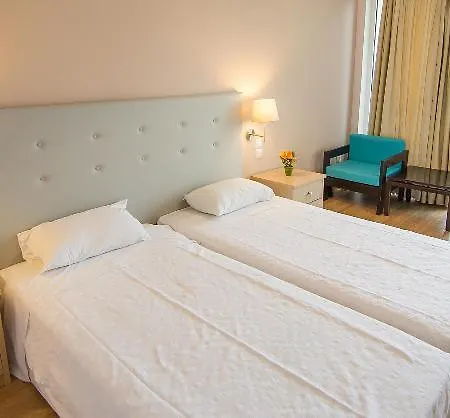 Alexandros Hotel 4*