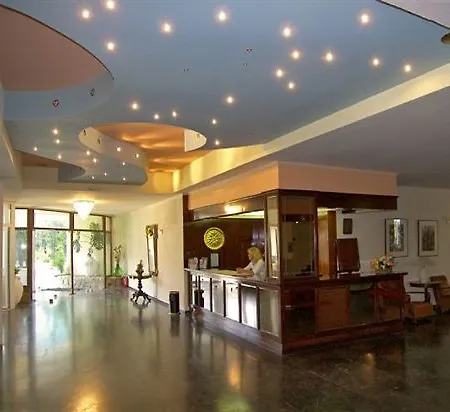 Alexandros Hotel 4*