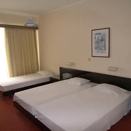 Alexandros Hotel 4*