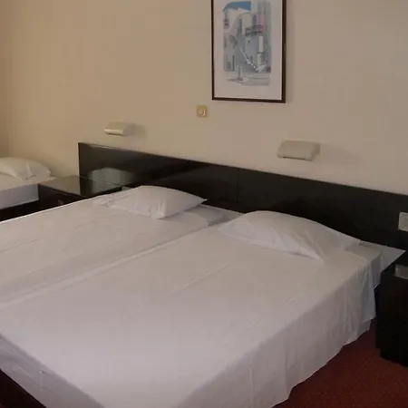 Alexandros 4* Perama (Corfu)