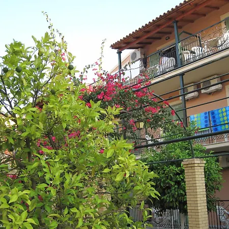 Philippos Aparthotel Kassiopi