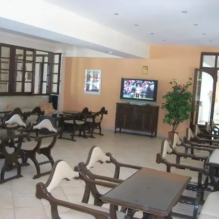 Aparthotel Annaliza Ypsos