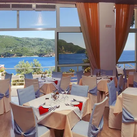 Akrotiri Beach - Adult Friendly 5* Paleokastritsa