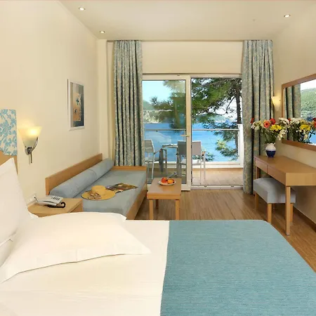 Hotel Akrotiri Beach - Adult Friendly