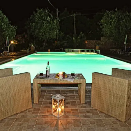 Crystal Blue Hotel, Aparthotel 3*