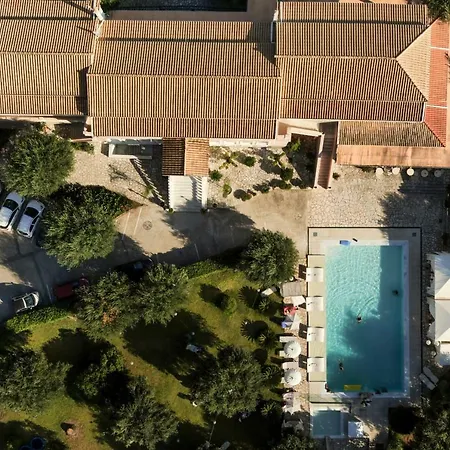 Hotel Nefeli 3*
