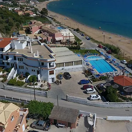 Belle Helene Agios Georgios Pagon
