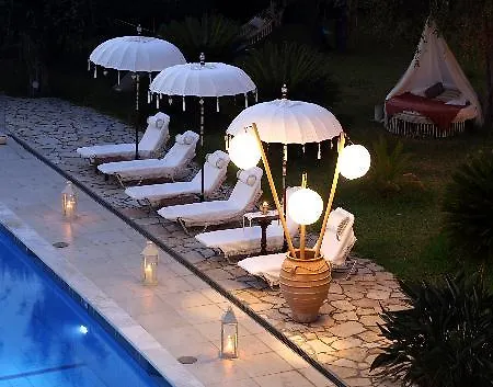 Nefeli Kommeno (Corfu)