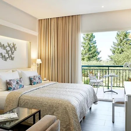 Delfinia Hotel 4*