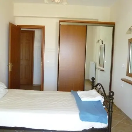 Gem Rosa Villa, Agios Stefanos, Corfu Villa
