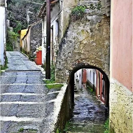 Holiday home Peristeris Traditional House Since 1900 Corfu *