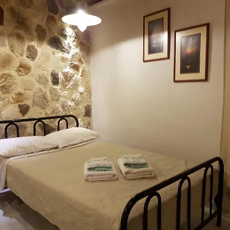Holiday home Peristeris Traditional House Since 1900 Corfu Ano Garouna