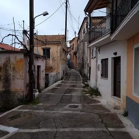 Holiday home Peristeris Traditional House Since 1900 Corfu Ano Garouna