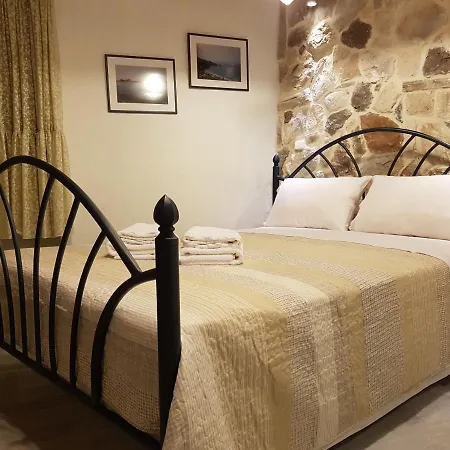 Peristeris Traditional House Since 1900 Corfu * Ano Garouna