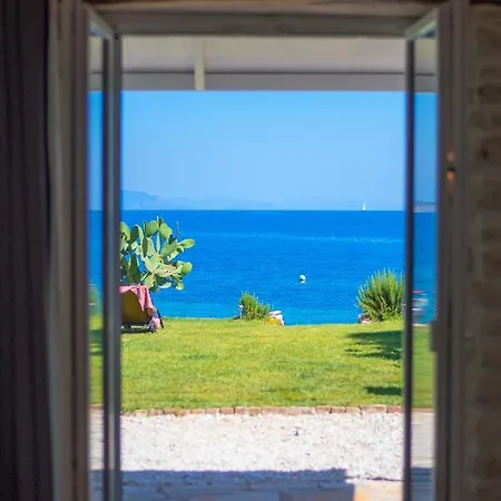 The House Kaminaki Nisaki (Corfu)