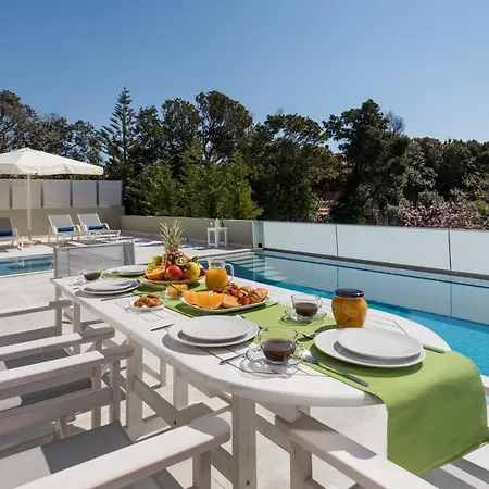 Villa Alonaki Bay