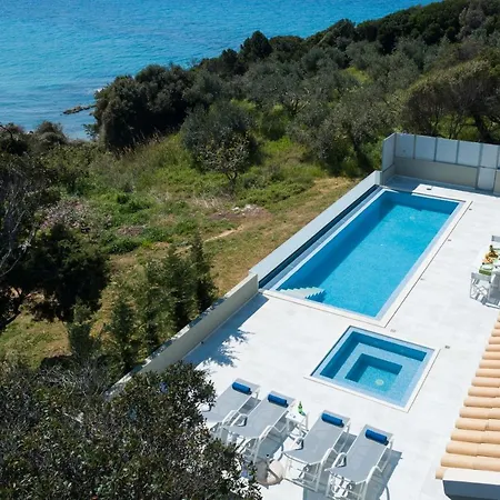 Alonaki Bay *