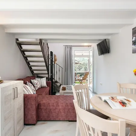 Ad Homes Agios Gordios (Corfu)