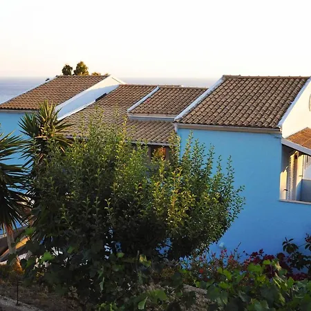 Apartment Theophilos Blue Cozy Agios Georgios Pagon