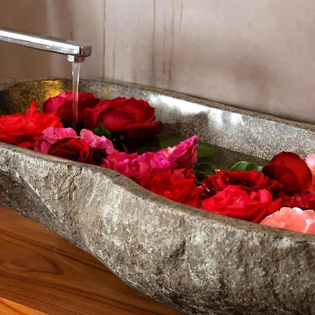 Pantokrator Hotel 3*