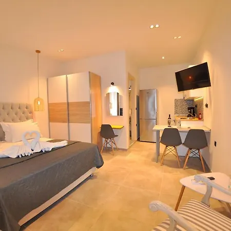 Hill Apartment Pelekas