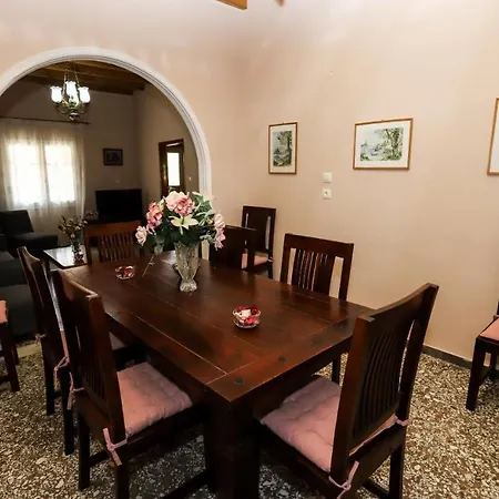 Garden House Kastellani Country house