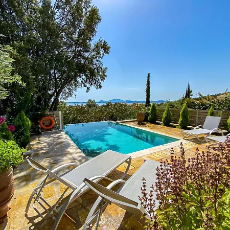 La Riviera Seaside & 4* Barbati