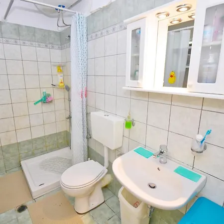 Apartment Adiomar