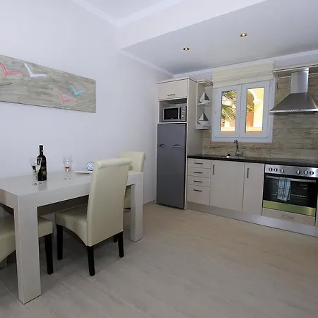 Paralia Luxury *