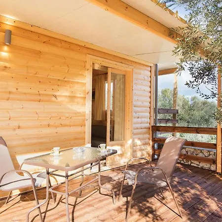 Romantic Tree House Ferienhaus Kato Pavliana