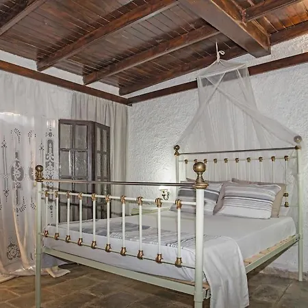 Giafka. Rustic Traditional House Holiday home *