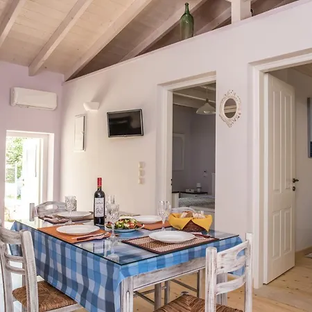 Holiday home Charilaos Spiti Old Perithia Ypsilas