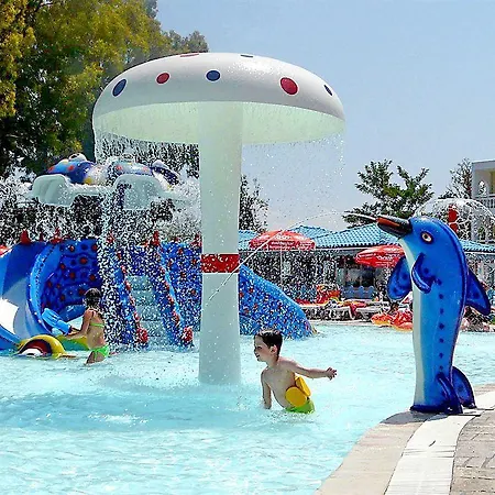 Hotel Messonghi