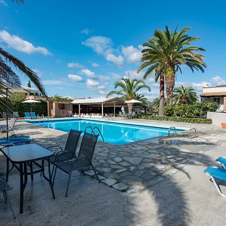 Anita 3* Perama (Corfu)