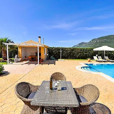 Villa Erato Halikounas