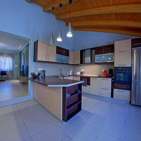 Paliabelo Villa *