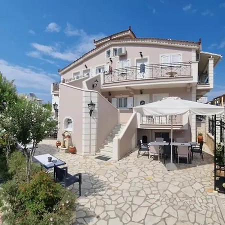 Kormos Aparthotel *