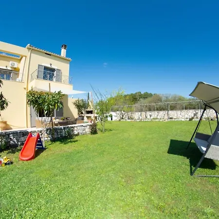 Giannakis Villa *