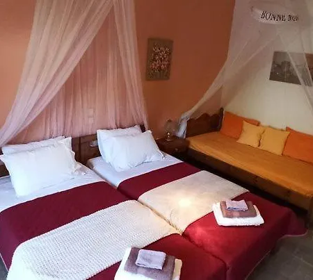Sofia Margarita's Inn 2*