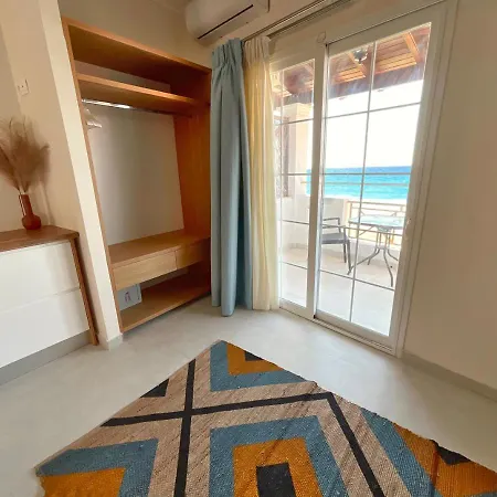 Beachfront 2-bed Luxury - Agios Gordios, Corfu, Greece Agios Gordios (Corfu)