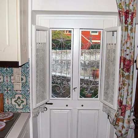 Yangos Traditional Appartement *