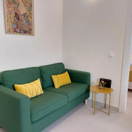 Kontis Apts Pelekas