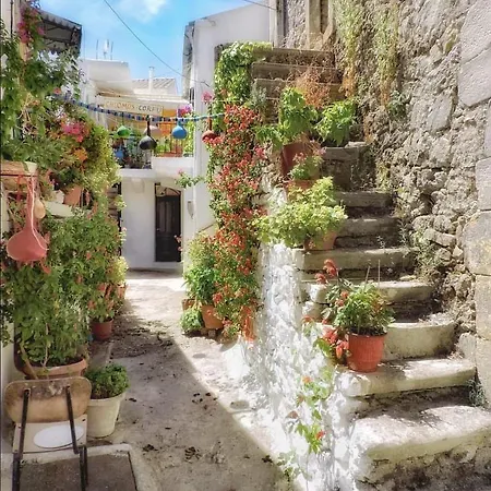 Traditional Corfiot House * Perivolion