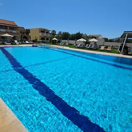 Tondoris Aparthotel 2*